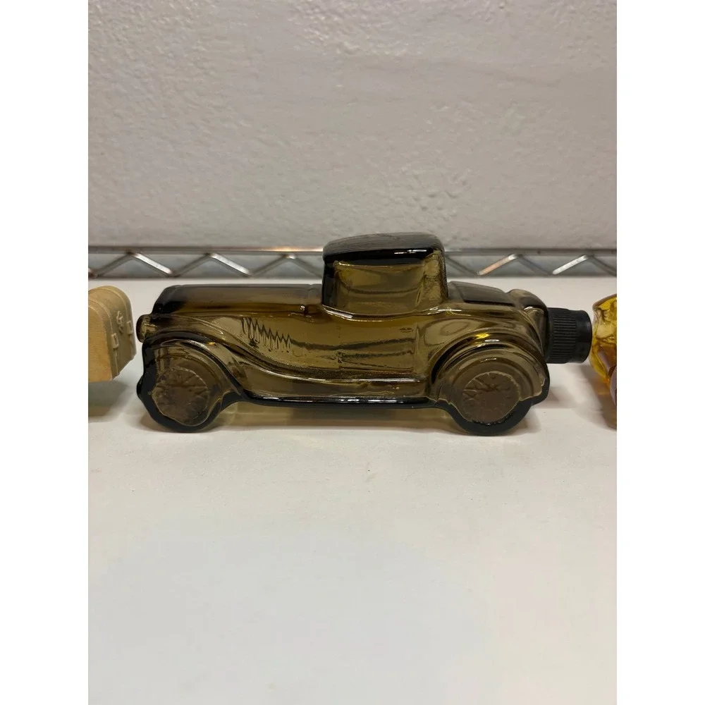 Vintage Avon, Decanter, Collectible Glass, Men's Grooming, Classic Cars, Automob